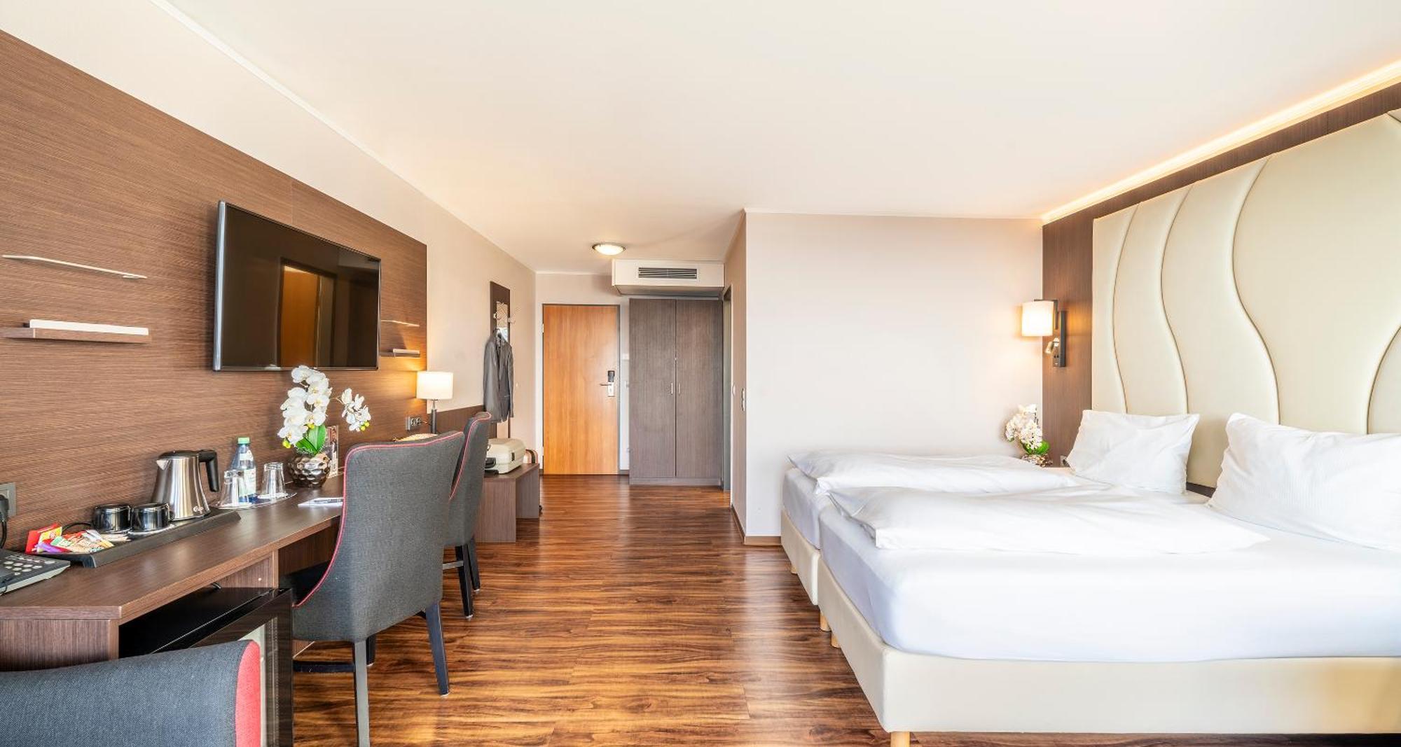 Plaza Hotel Foehr Am Bodensee Фридрихсхафен Экстерьер фото
