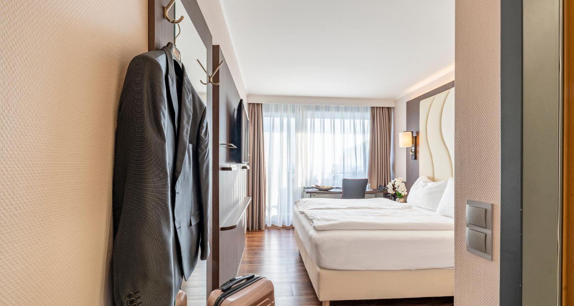 Plaza Hotel Foehr Am Bodensee Фридрихсхафен Экстерьер фото