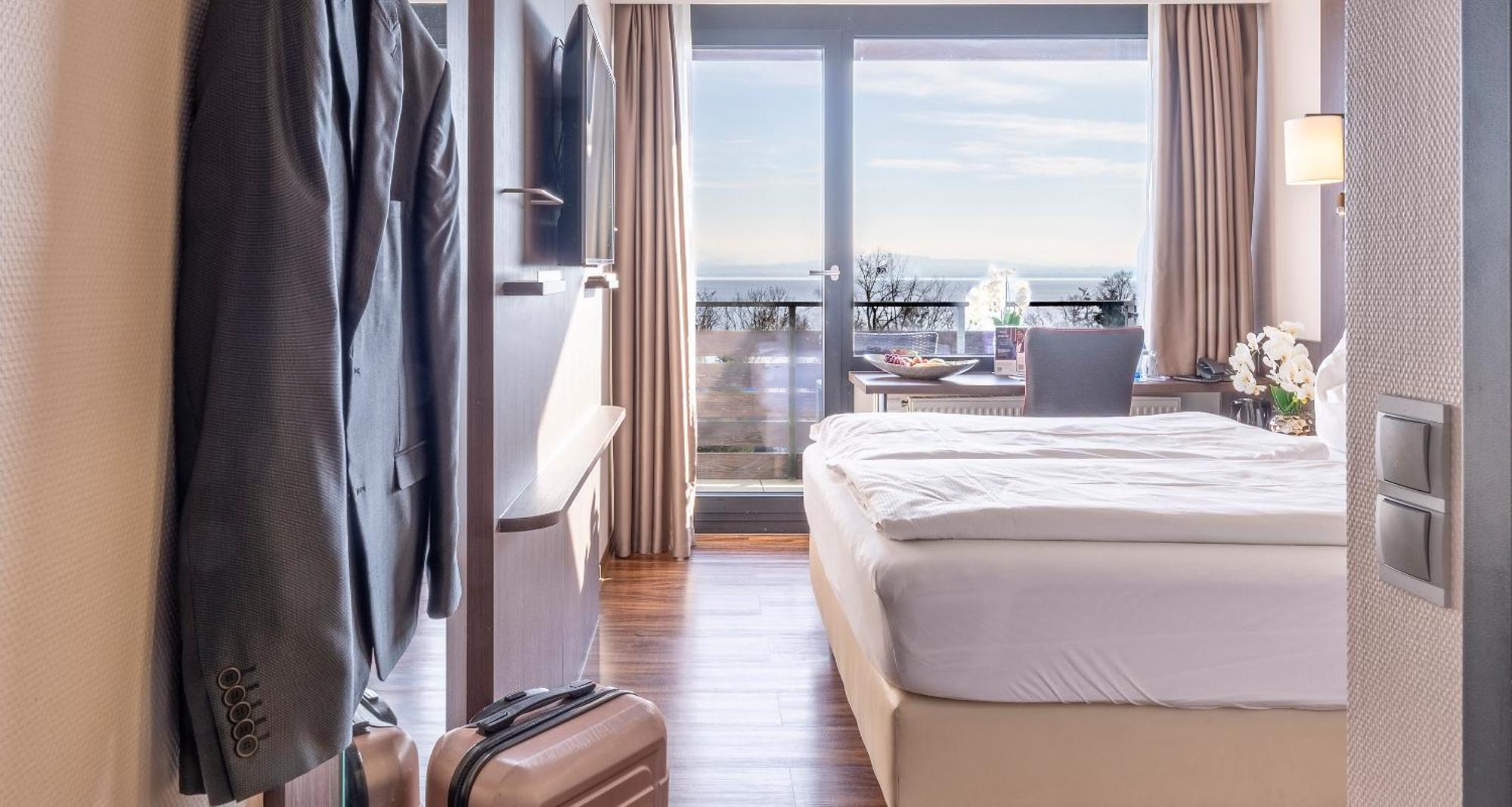 Plaza Hotel Foehr Am Bodensee Фридрихсхафен Экстерьер фото